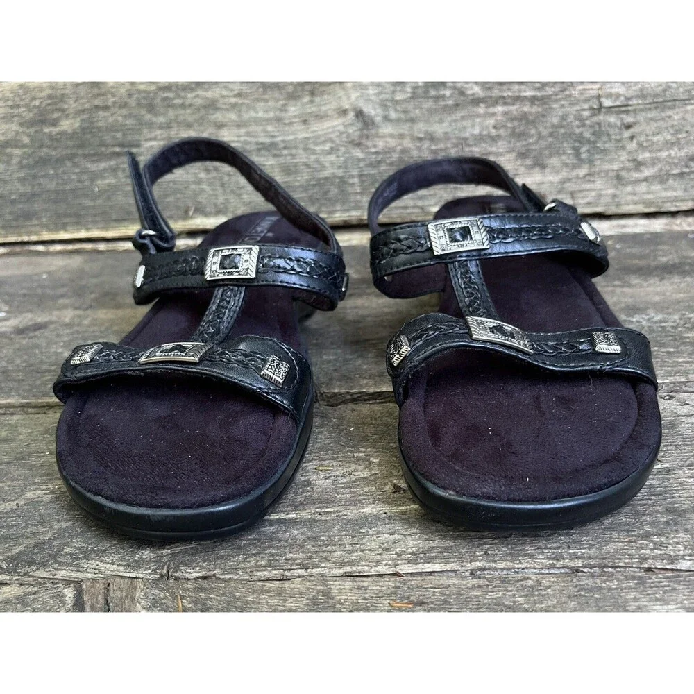 NEW Minnetonka Prescott Leather Studded Sandals Womens 6 Black Goth Witchy Biker